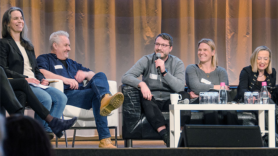 Delar av panelen under Framtidsseminariet om Peer support: Från vänster: Anneli Gustafsson, Christer Johansson, Erik Eriksson, Anna Thomsson, Karin Rågsjö Foto: Tua Lilja
