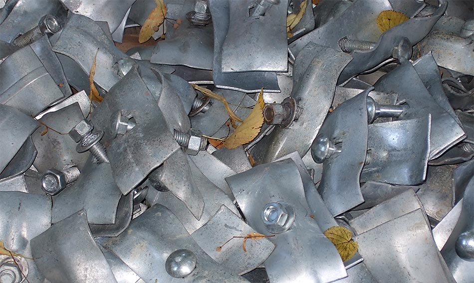 Metallbitar